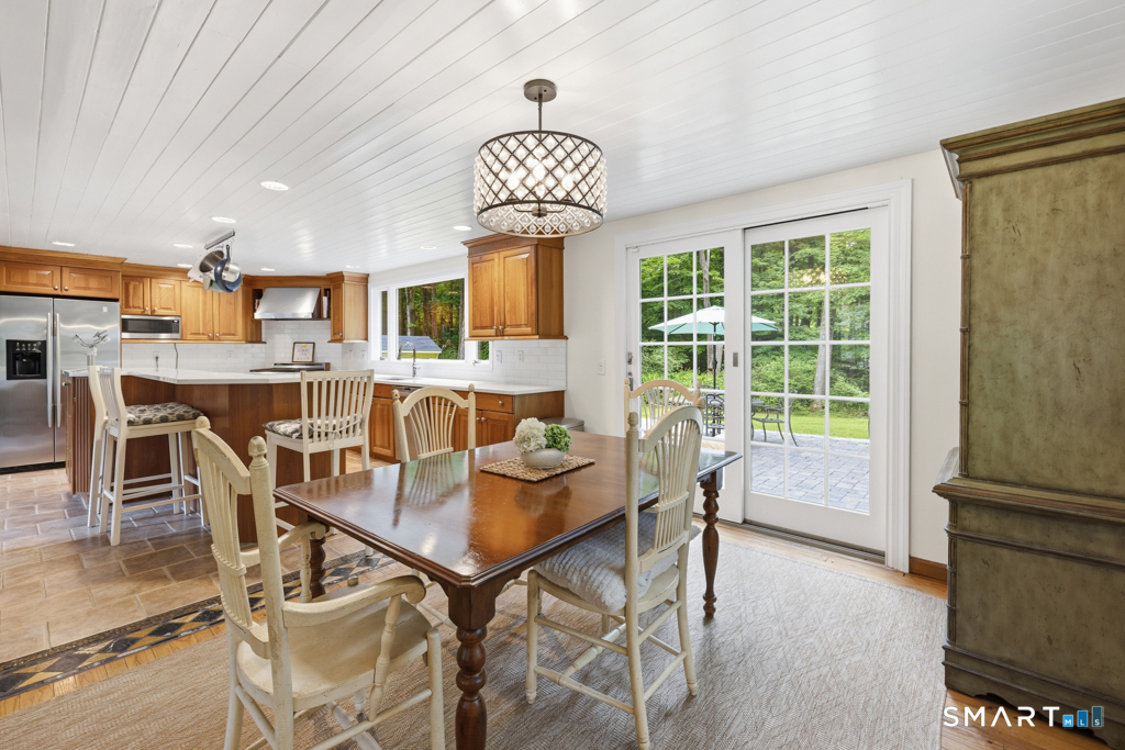 76 Pocahontas Road Redding, CT 06896 - Photo 9 of 32