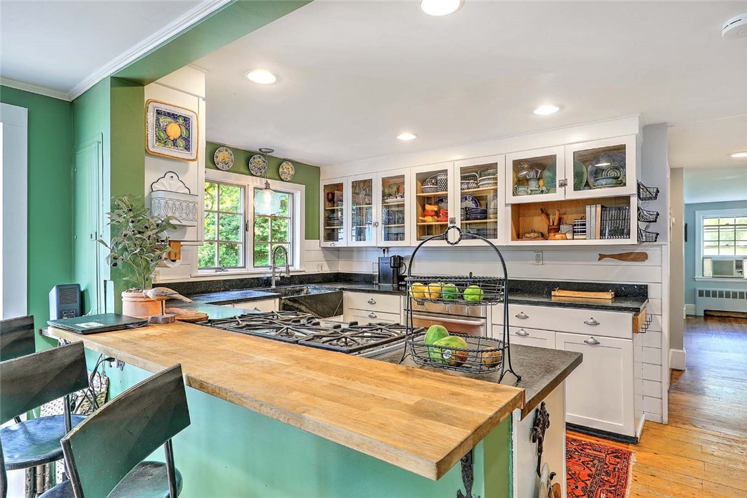 44 Washington Road Barrington, RI 02806 - Photo 20 of 49