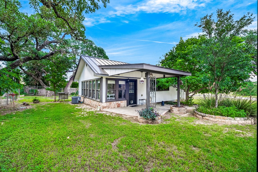 219 Indian Creek Road Ingram, TX 78025 - Photo 9 of 42