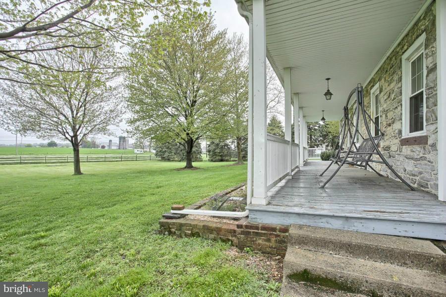 1228 Pleasant View Road Ephrata, PA 17522 - Photo 3 of 31