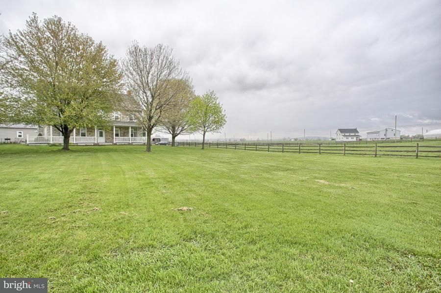 1228 Pleasant View Road Ephrata, PA 17522 - Photo 4 of 31