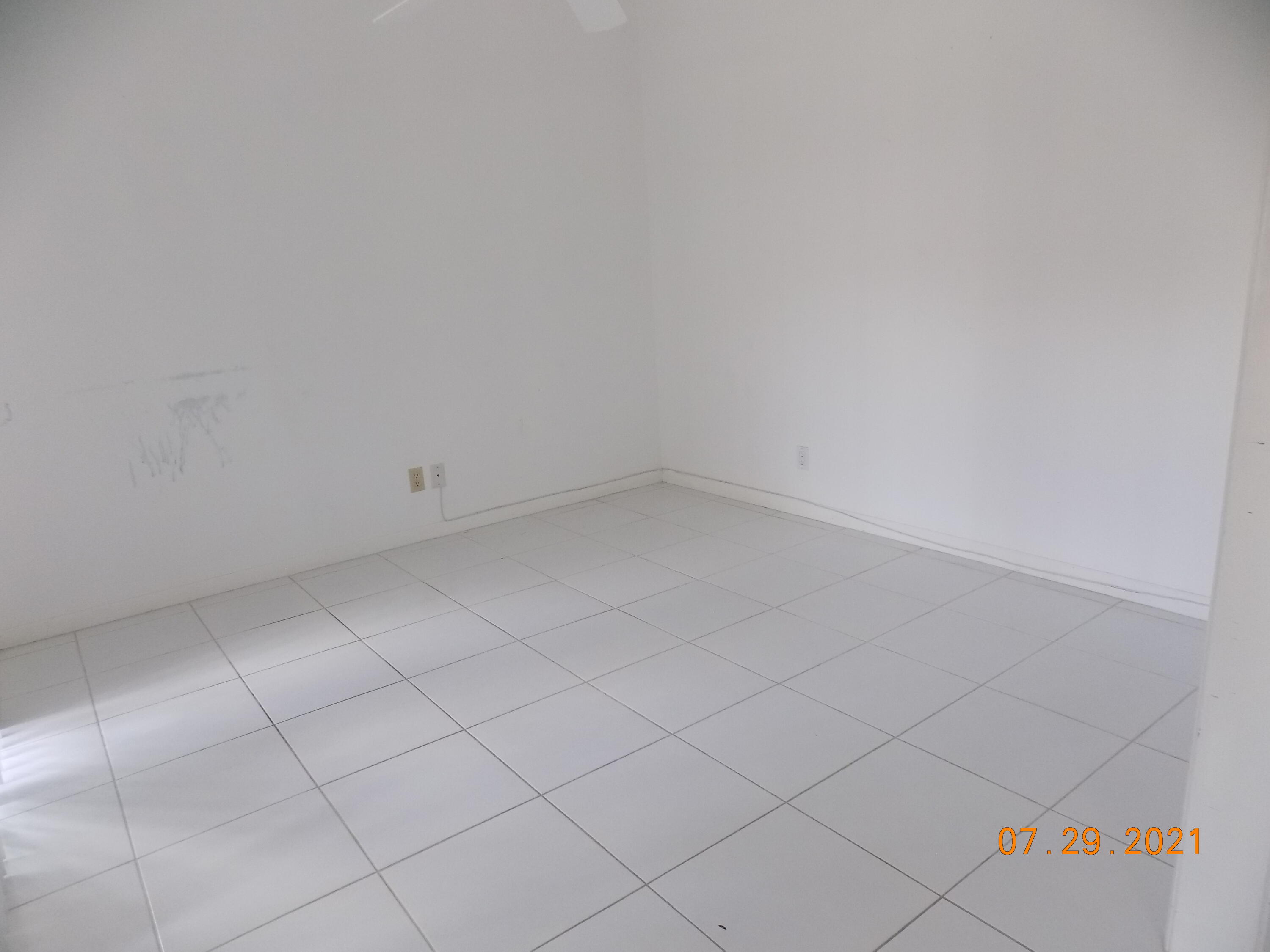 8080 Hiddenview Terrace Boca Raton, FL 33496 - Photo 10 of 31 DEN