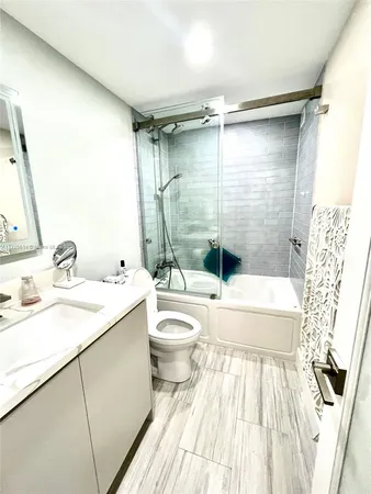 $8,000 | The Alexander, Hollywood, FL 33019