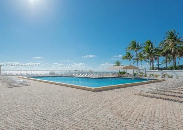 $8,000 | The Alexander, Hollywood, FL 33019