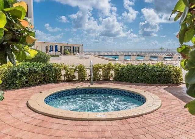 $7,000 | South Central Beach, Hollywood, FL 33019