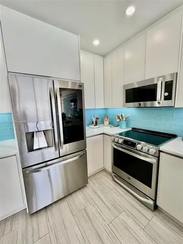 $7,000 | South Central Beach, Hollywood, FL 33019