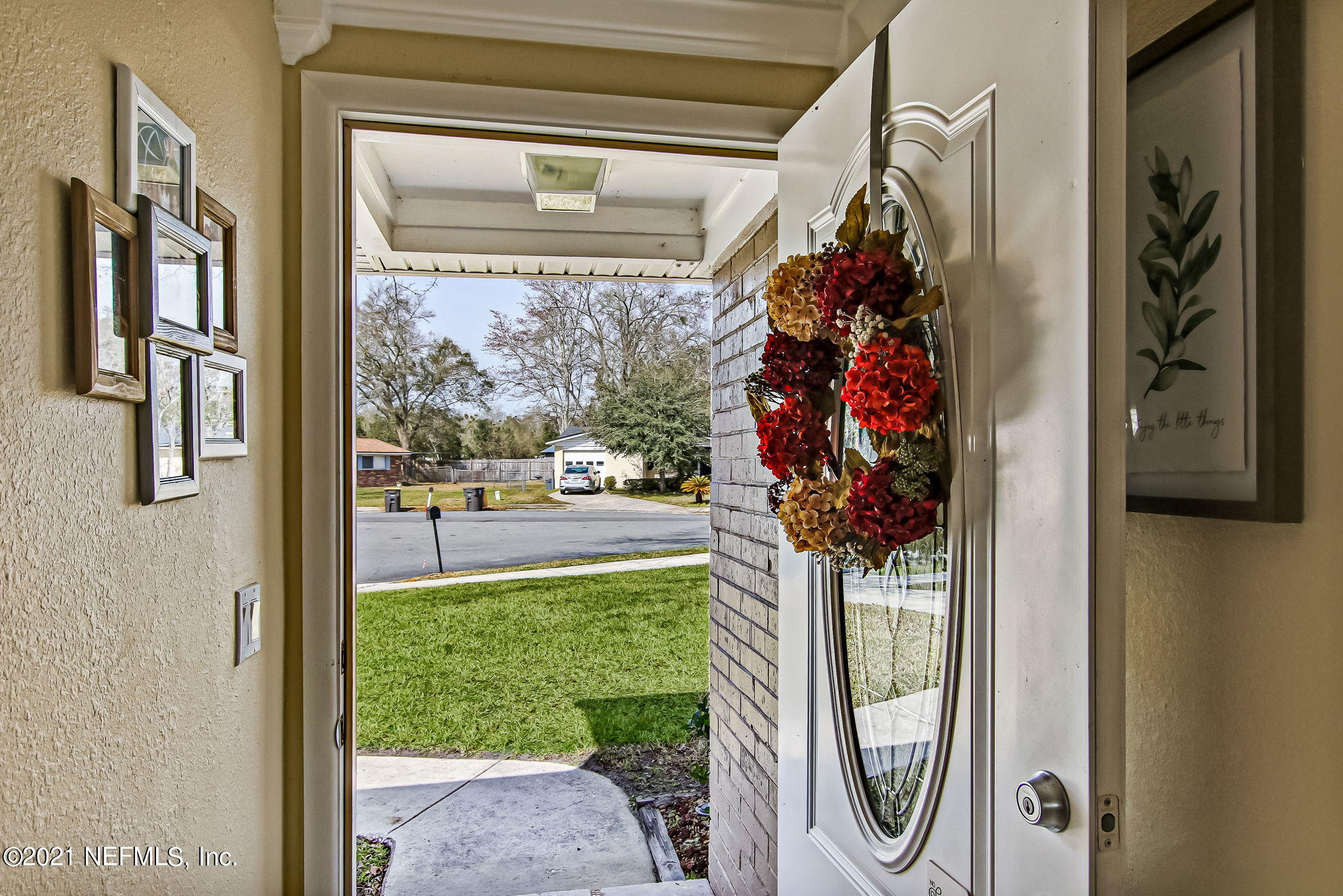 8566 Ruckman Avenue Jacksonville, FL 32221 - Photo 4 of 29 Welcome Home