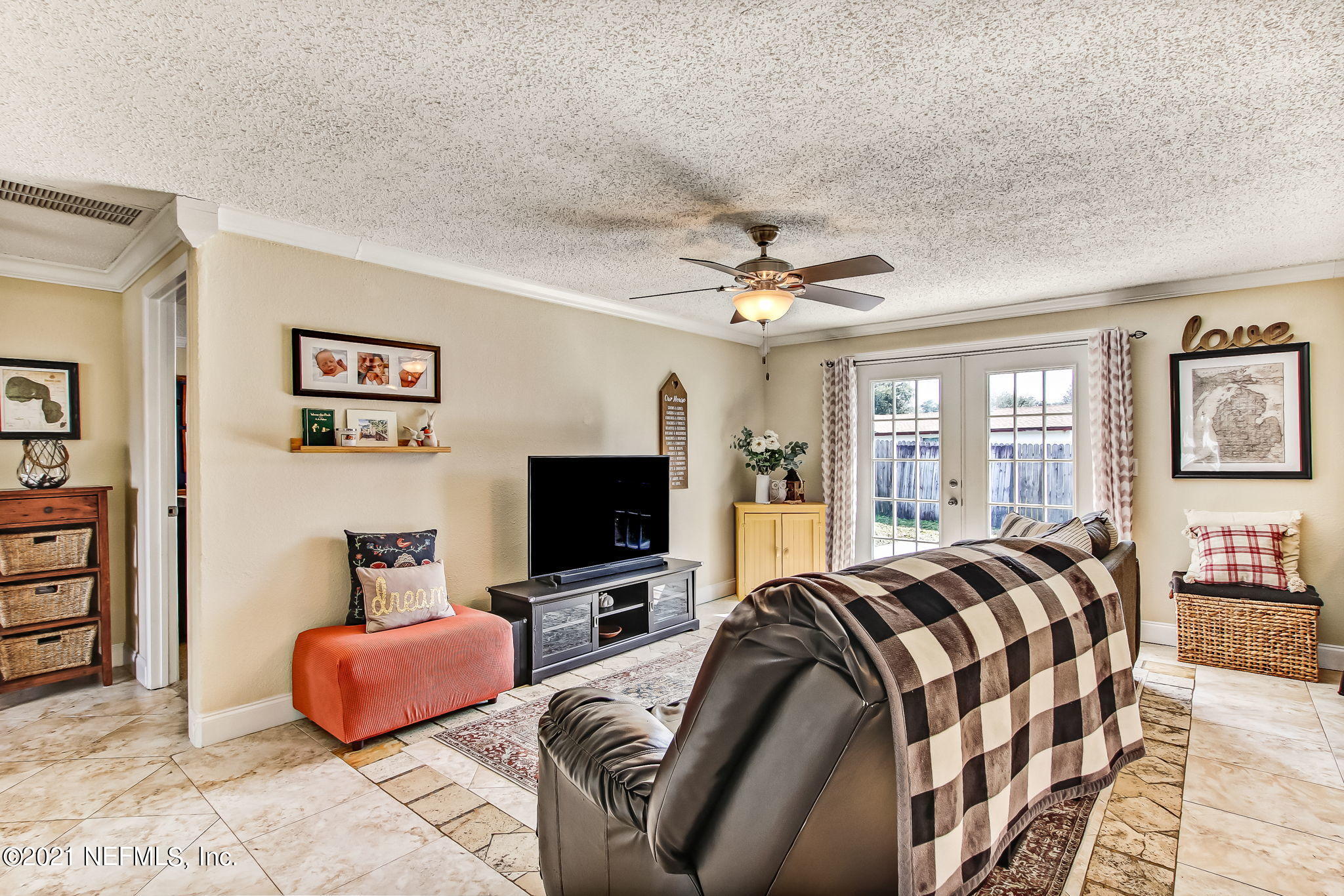 8566 Ruckman Avenue Jacksonville, FL 32221 - Photo 8 of 29 Family Room