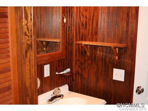 4316 Meadows Town Road Marshall, NC 28753 - Photo 13 of 23 Gallery Image 13