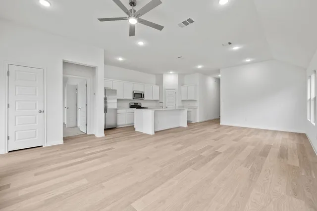 $319,950 | 200 Hidalgo Lane, Elgin, TX 78621