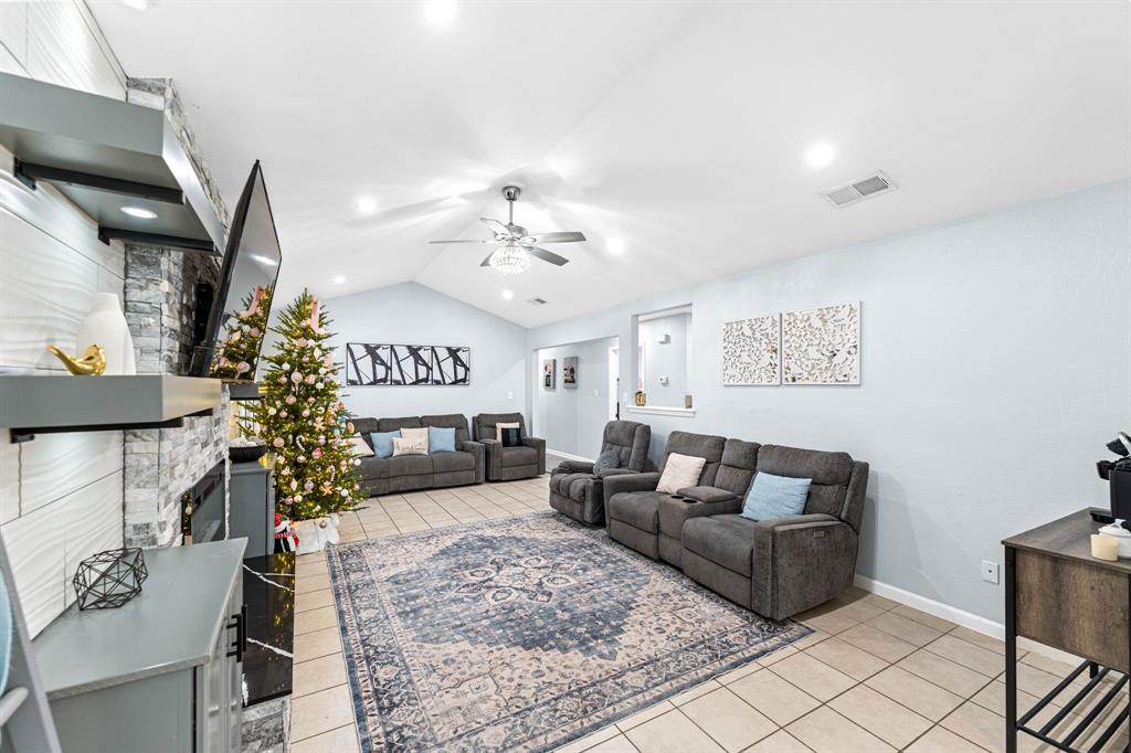 903 Power Road Georgetown, TX 78628 - Photo 7 of 27