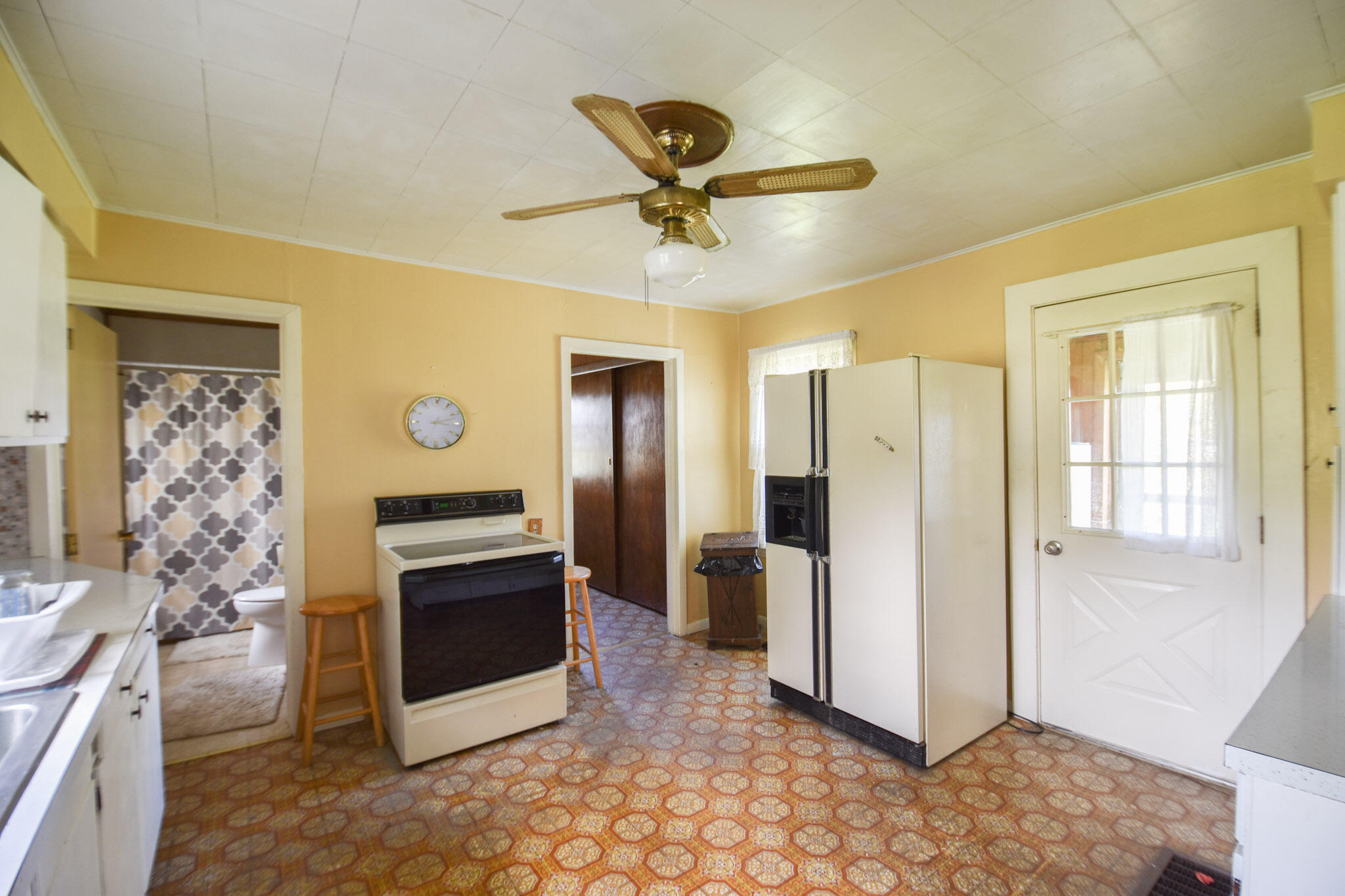 604 Bidwell Road Coldwater, MI 49036 - Photo 6 of 34 DSC_0409