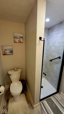 $300,000 | 479 South Avon Avenue, Avon, IN 46123