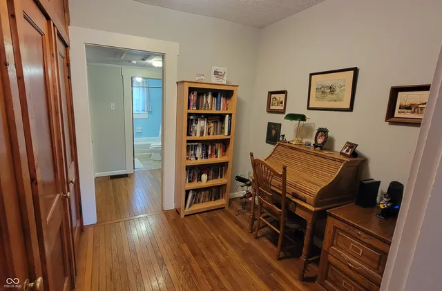 $300,000 | 479 South Avon Avenue, Avon, IN 46123