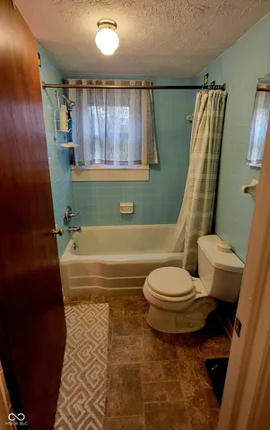 $300,000 | 479 South Avon Avenue, Avon, IN 46123