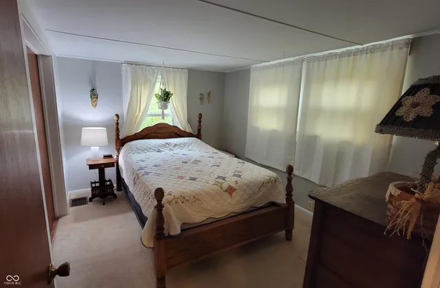 $300,000 | 479 South Avon Avenue, Avon, IN 46123