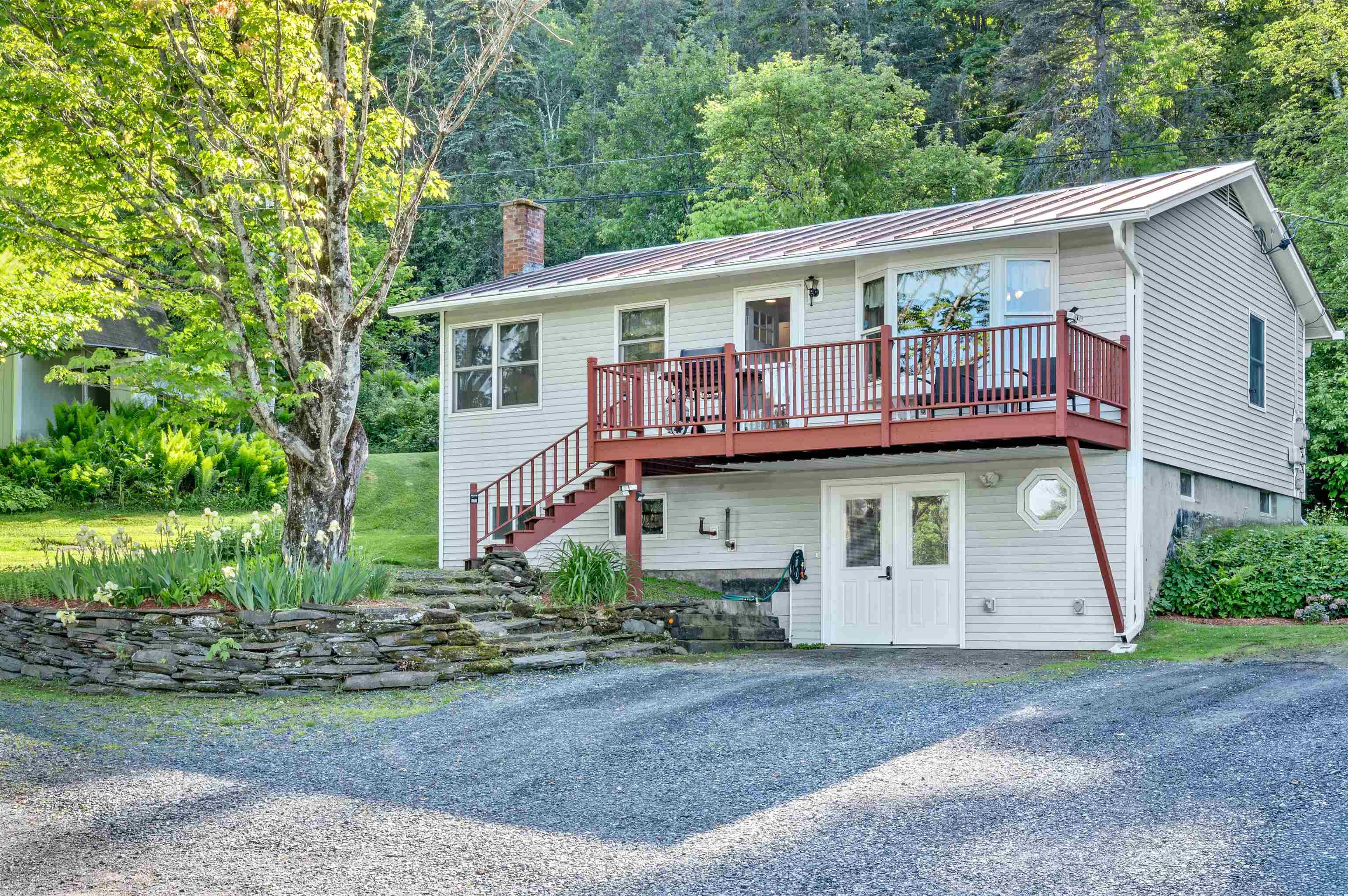 1867 Brookfield Road Berlin, VT 05663 - Photo 1 of 60