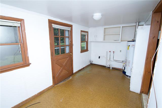 1600 Neelys Bend Road Madison, TN 37115 - Photo 11 of 20 Mudroom with washer and dryer hookups off of kitchen