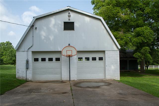 1600 Neelys Bend Road Madison, TN 37115 - Photo 5 of 20 Four car tandem garage with attic space above