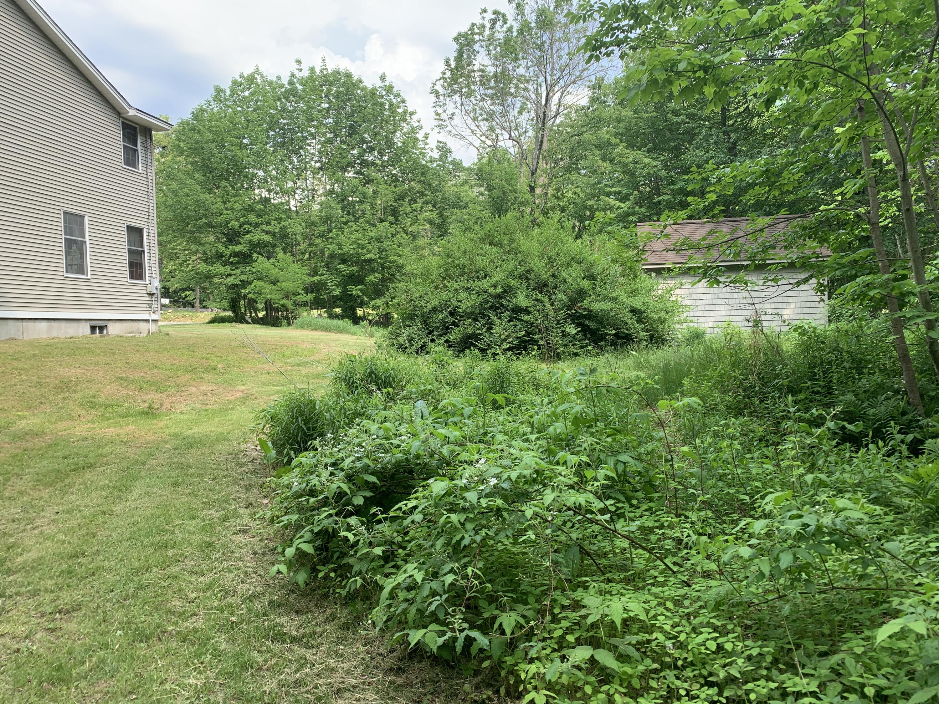 189 Holmes Road Winthrop, ME 04364 - Photo 17 of 40 side yard