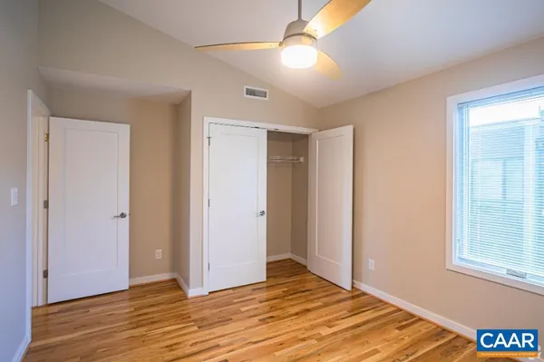 $2,345 | 630 Park Street, Unit E, Charlottesville, VA 22902