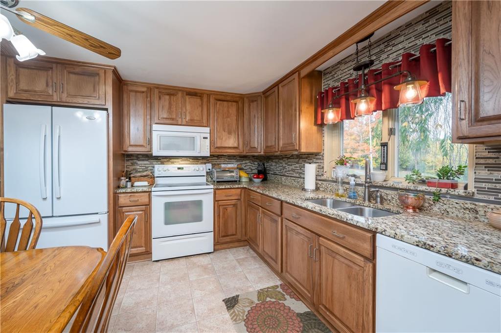 240 Manor Road Wexford, PA 15090 - Photo 7 of 21