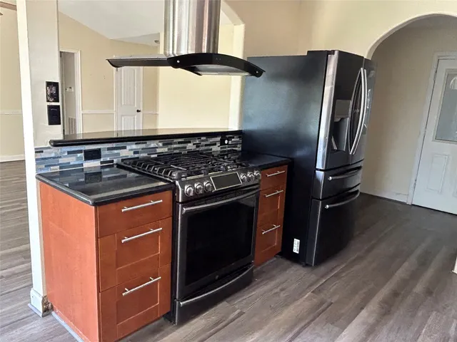 $2,200 | 1602 Dixie Hollow Street, Pearland, TX 77581