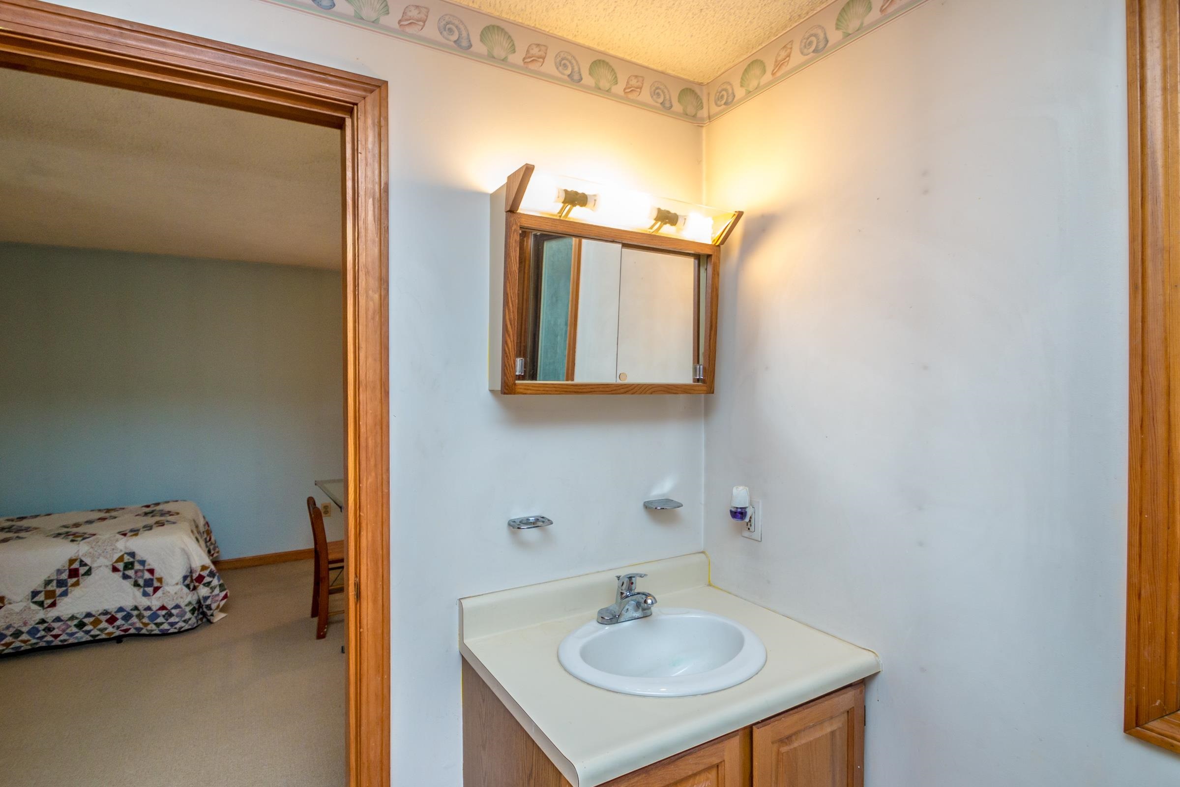 39 Berry Road Harrison, ME 04040 - Photo 9 of 23