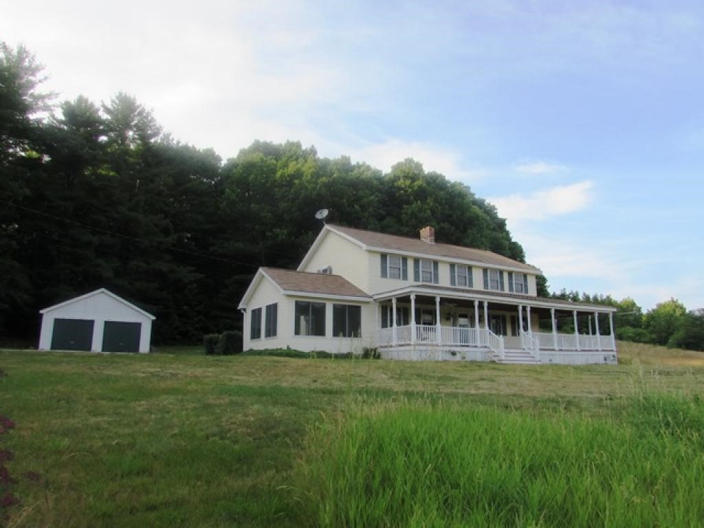 100 Moose Mountain Road Brookfield, NH 03872 - Photo 3 of 23