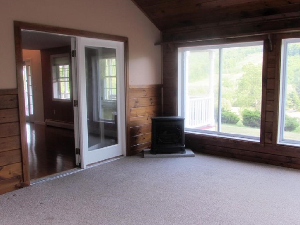 100 Moose Mountain Road Brookfield, NH 03872 - Photo 10 of 23