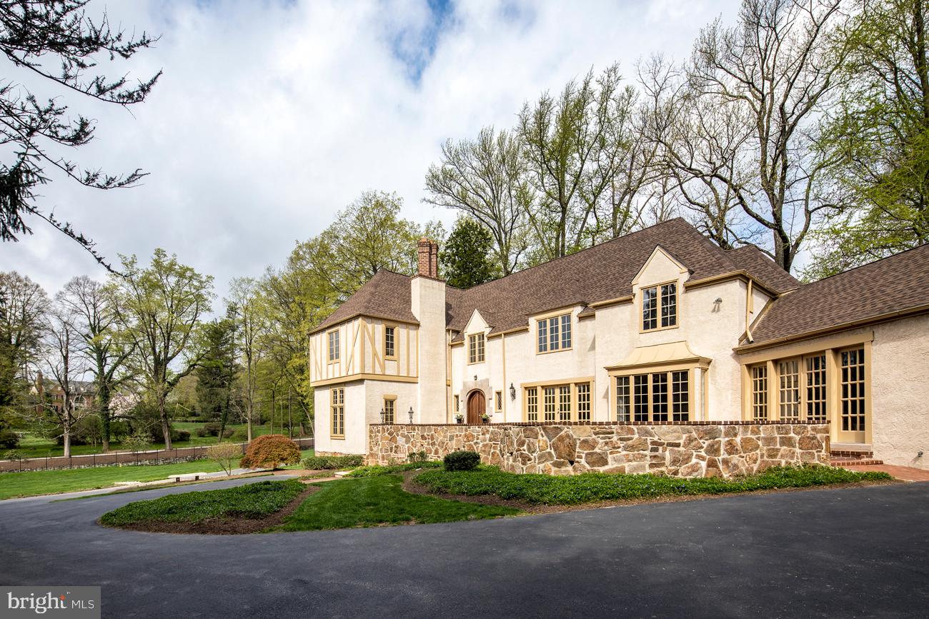 1245 Farview Road Villanova, PA 19085 - Photo 3 of 22 Front Exterior