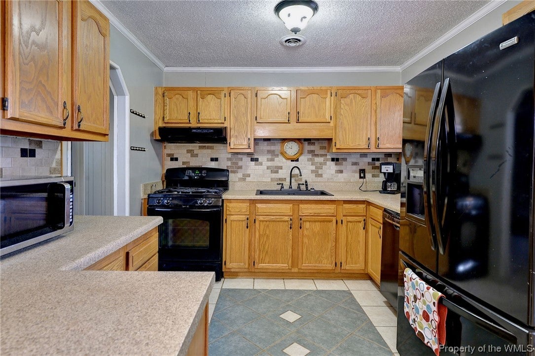 1714 Rozzelle Road Hampton, VA 23663 - Photo 8 of 27 Gallery Image 8