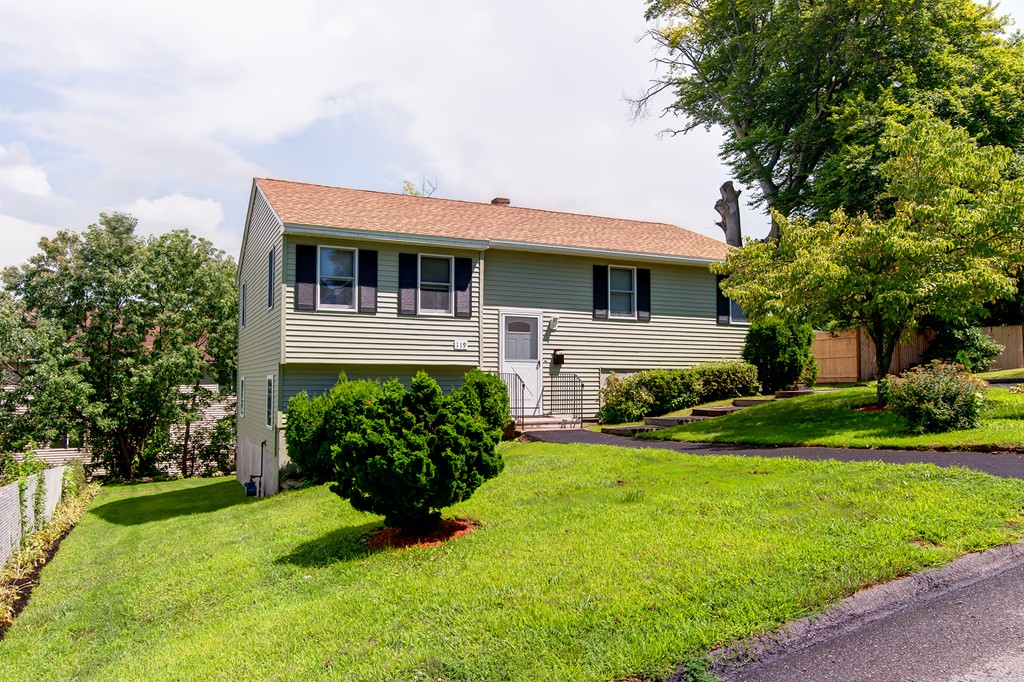 119 Vale Street Worcester, MA 01604 - Photo 2 of 18 Gallery Image 2