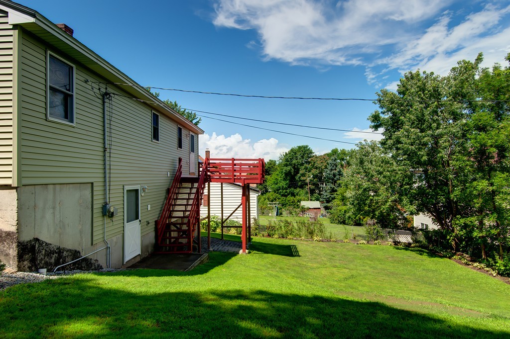 119 Vale Street Worcester, MA 01604 - Photo 4 of 18 Gallery Image 4