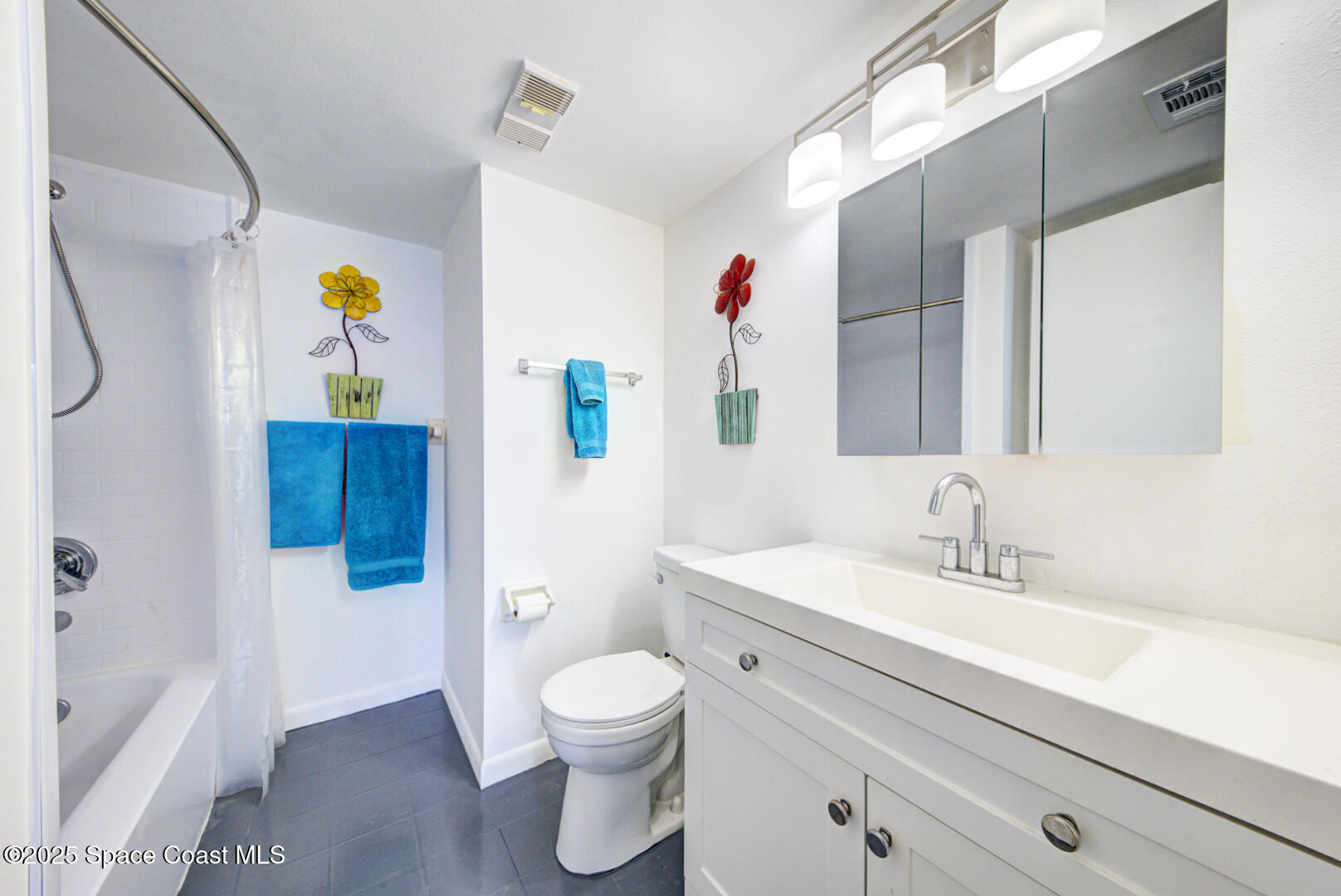 190 Seminole Lane, Unit 503 Cocoa Beach, FL 32931 - Photo 13 of 31 master bathroom