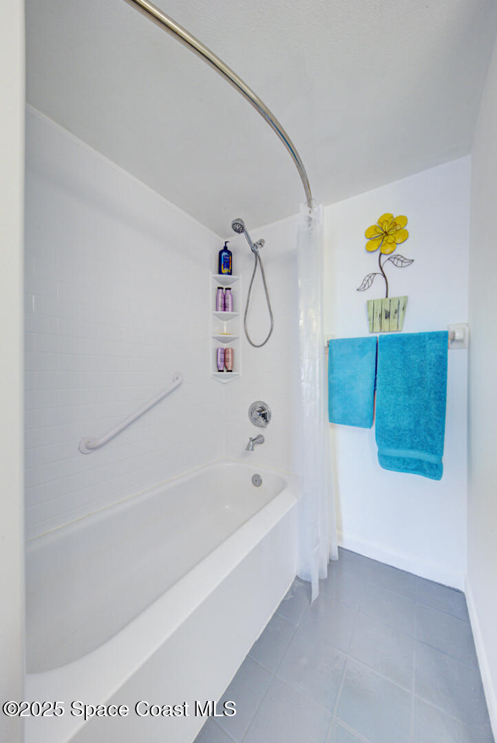 190 Seminole Lane, Unit 503 Cocoa Beach, FL 32931 - Photo 29 of 31 master bathroom tub & shower