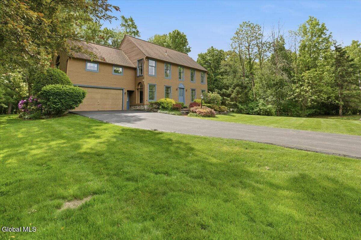 908 Mohegan Road Niskayuna, NY 12309 - Photo 39 of 40 08-002_MW2_0347