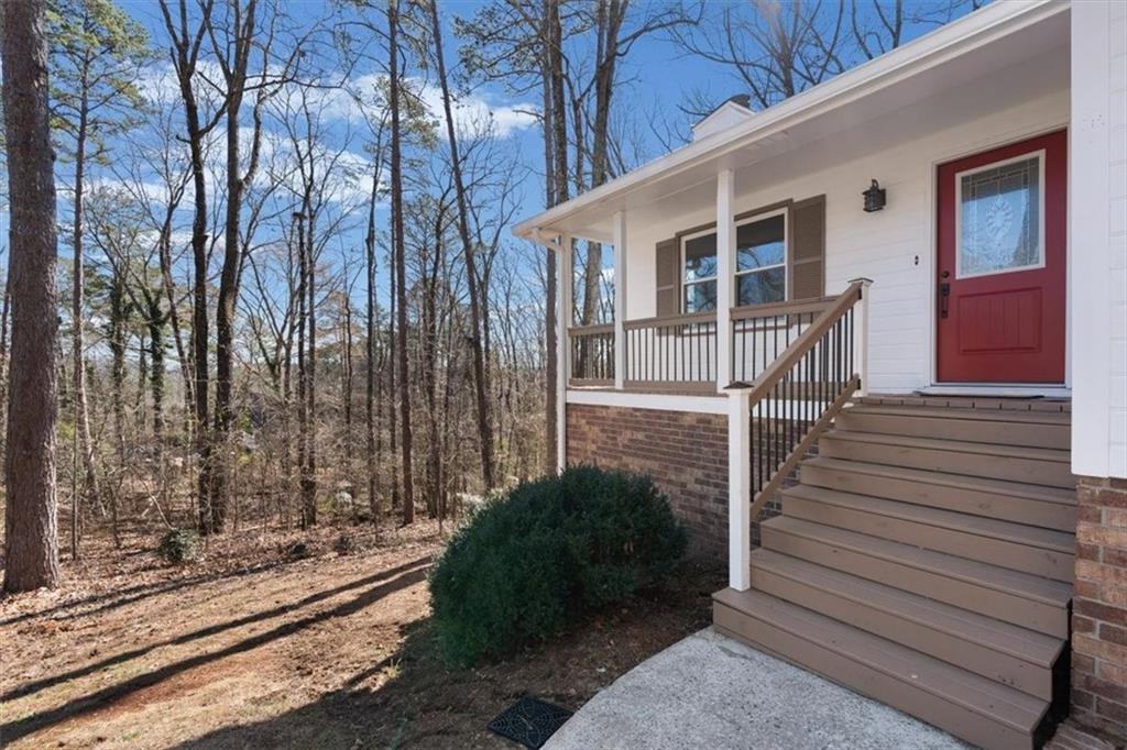 11 Ridgeview Drive Southeast Silver Creek, GA 30173 - Photo 3 of 37