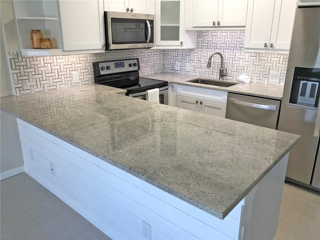 258 Preston F Boca Raton, FL 33434 - Photo 2 of 20 Photo 2