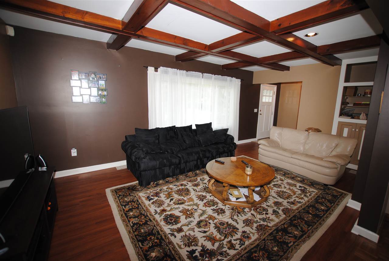 191 Grace Rochester, MI 48307 - Photo 8 of 25 31314525-7.JPG