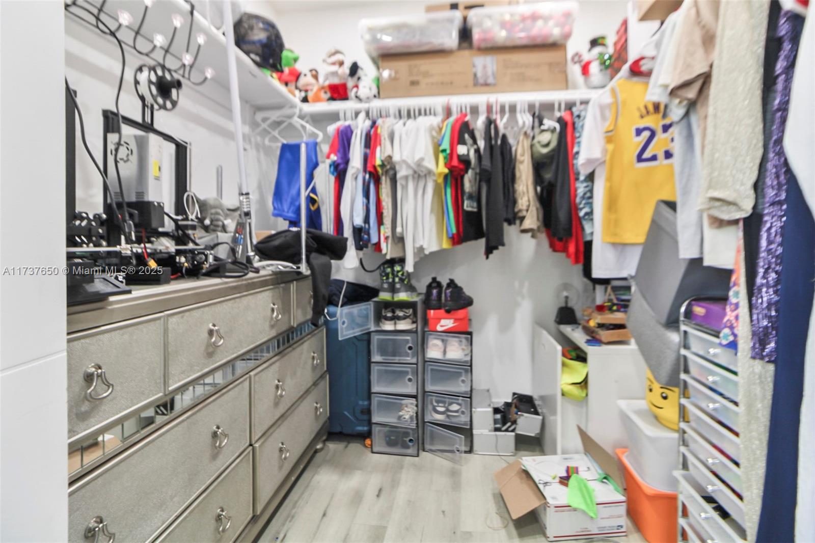 10290 Southwest 7th Terrace Sweetwater, FL 33174 - Photo 26 of 58