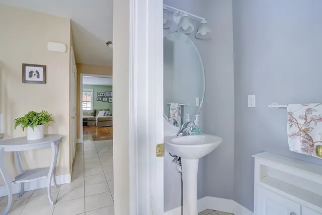 $519,900 | 31 Rosanna Drive, Dover, NH 03820