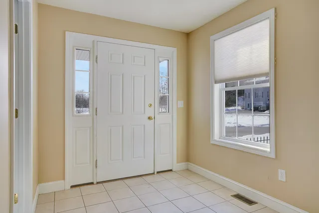 $519,900 | 31 Rosanna Drive, Dover, NH 03820