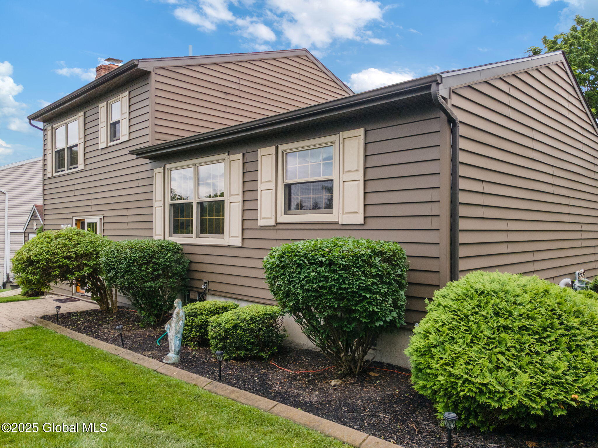 34 Meadowbrook Road Colonie, NY 12189 - Photo 30 of 43 38-34MeadowbrookDr_38