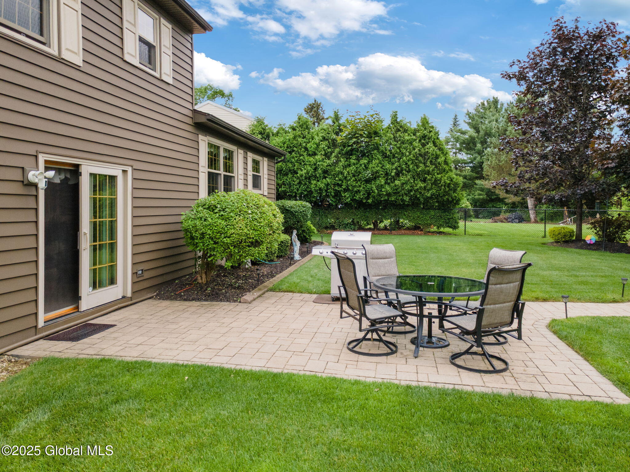 34 Meadowbrook Road Colonie, NY 12189 - Photo 32 of 43 40-34MeadowbrookDr_40