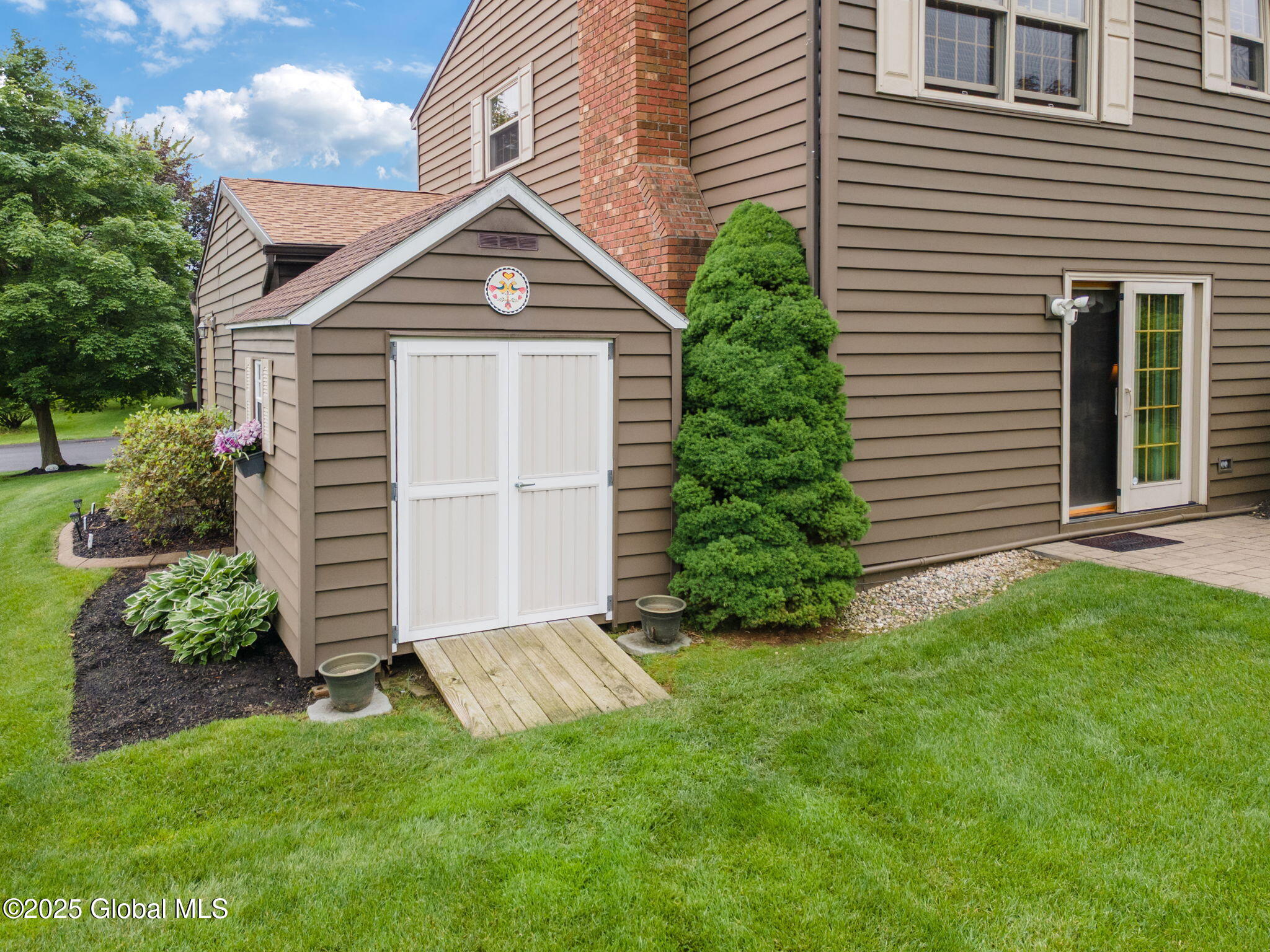 34 Meadowbrook Road Colonie, NY 12189 - Photo 35 of 43 44-34MeadowbrookDr_44