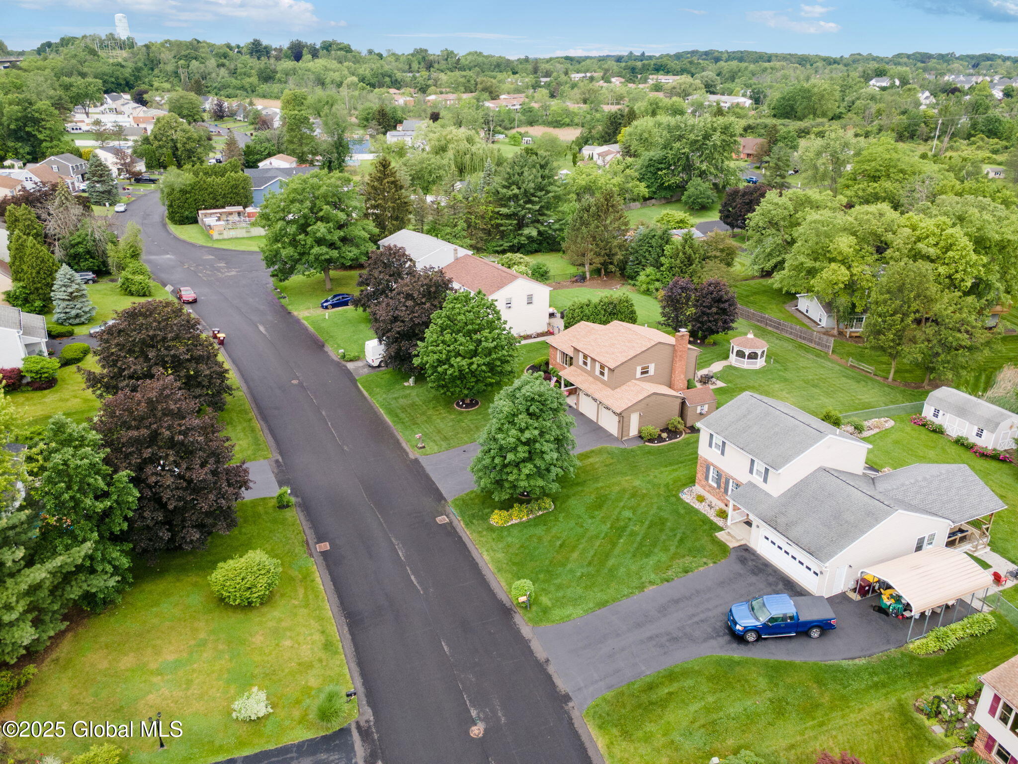 34 Meadowbrook Road Colonie, NY 12189 - Photo 39 of 43 48-34MeadowbrookDr_48
