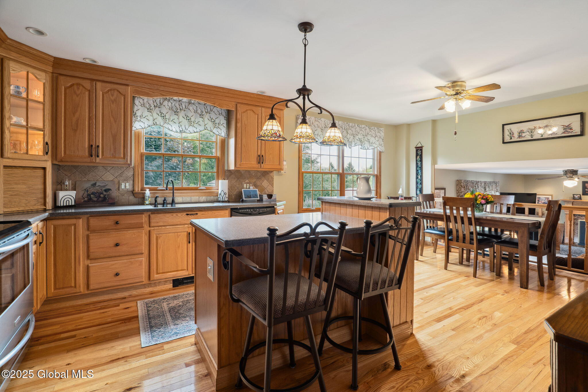 34 Meadowbrook Road Colonie, NY 12189 - Photo 9 of 43 11-34MeadowbrookDr_11