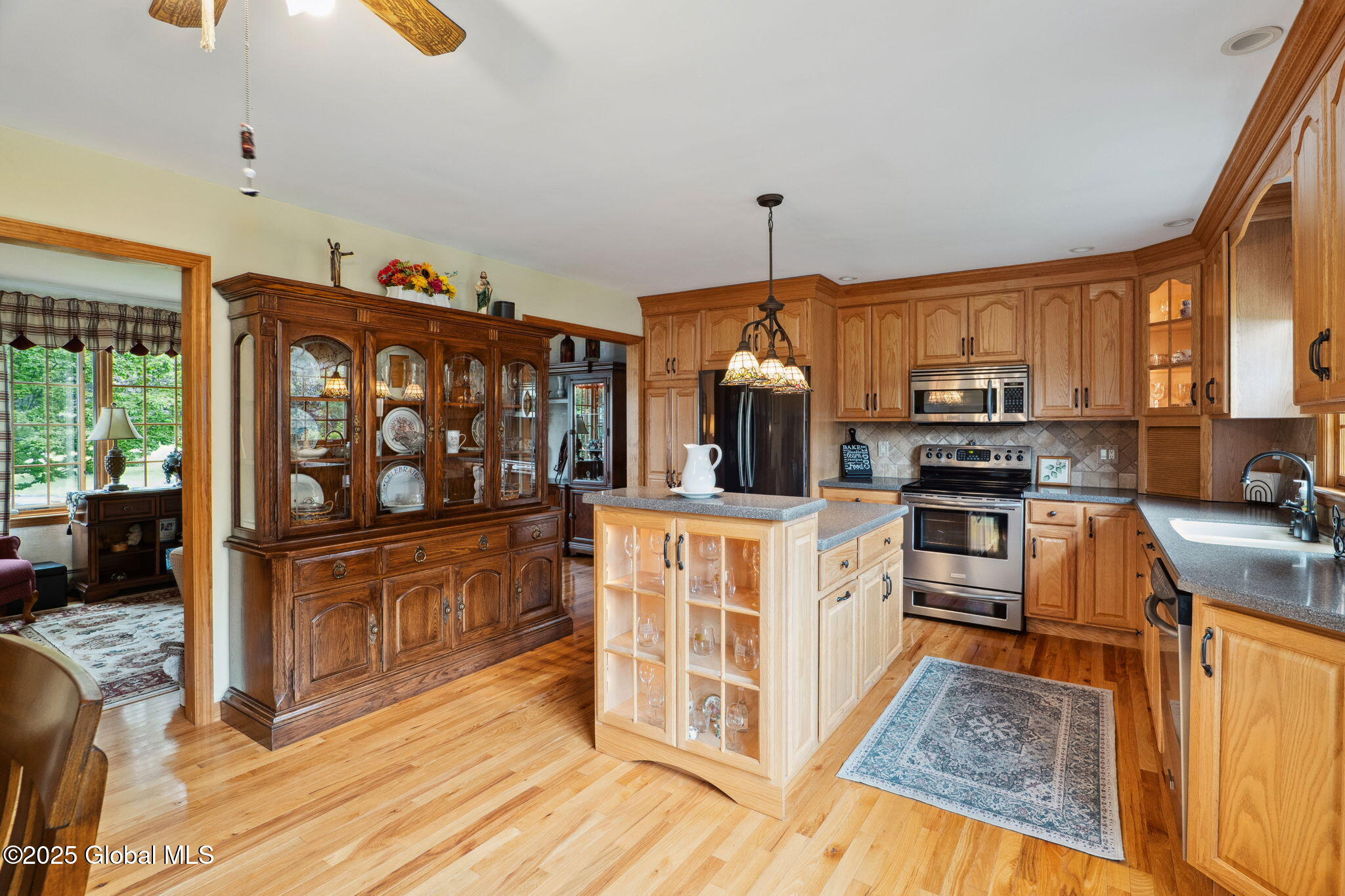 34 Meadowbrook Road Colonie, NY 12189 - Photo 10 of 43 12-34MeadowbrookDr_12