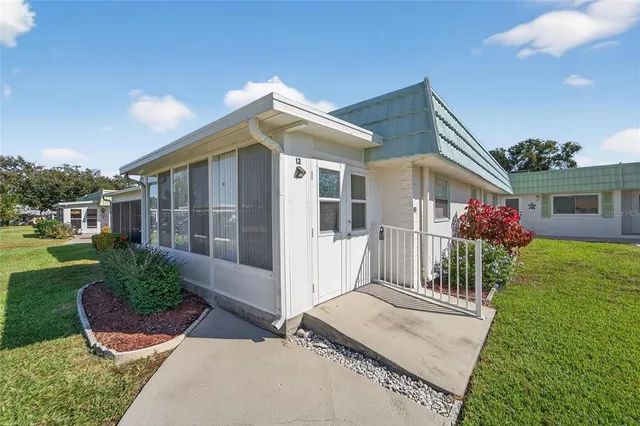 $145,000 | 1802 Bedford Lane, Unit 12, Sun City Center, FL 33573